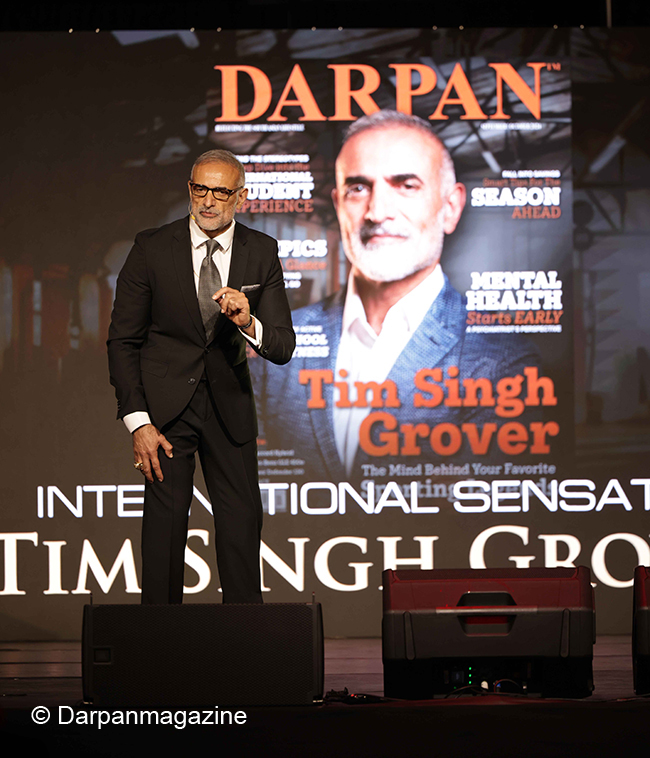 Tim Singh Grover Darpan Award recipient in the International Sensation Category receives award from Katie Yu, Regional VP, Business Financial Services at RBC.